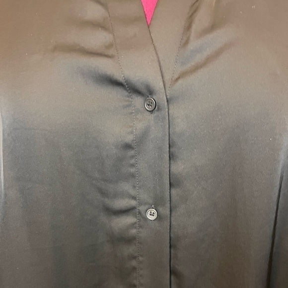H&M V-Neck Black Satin Sexy Blouse (NWT) - Picture 7 of 12